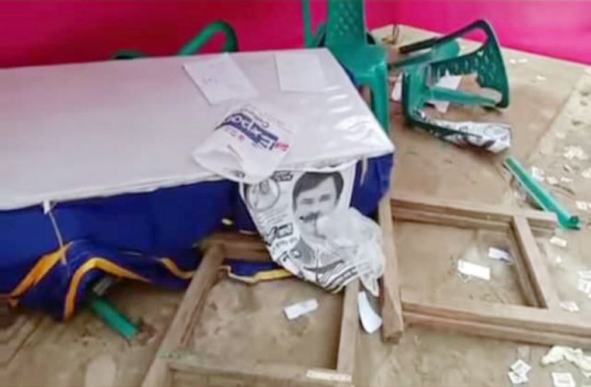 ধাওয়া-পাল্টা ধাওয়ায় চলছে গাইবান্ধা পৌরসভার ভোটগ্রহণ