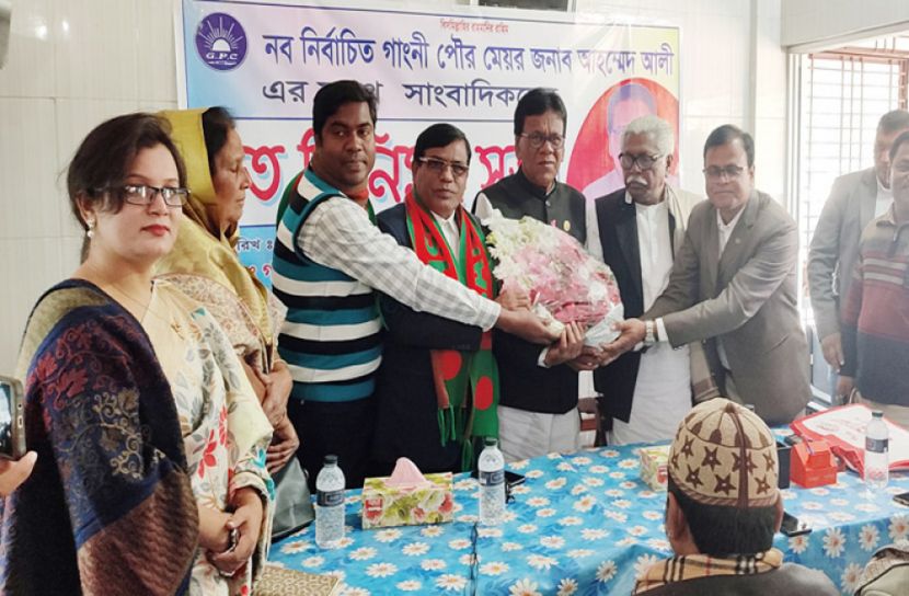 গাংনী পৌর মেয়রের সঙ্গে সাংবাদিকদের মতবিনিময়