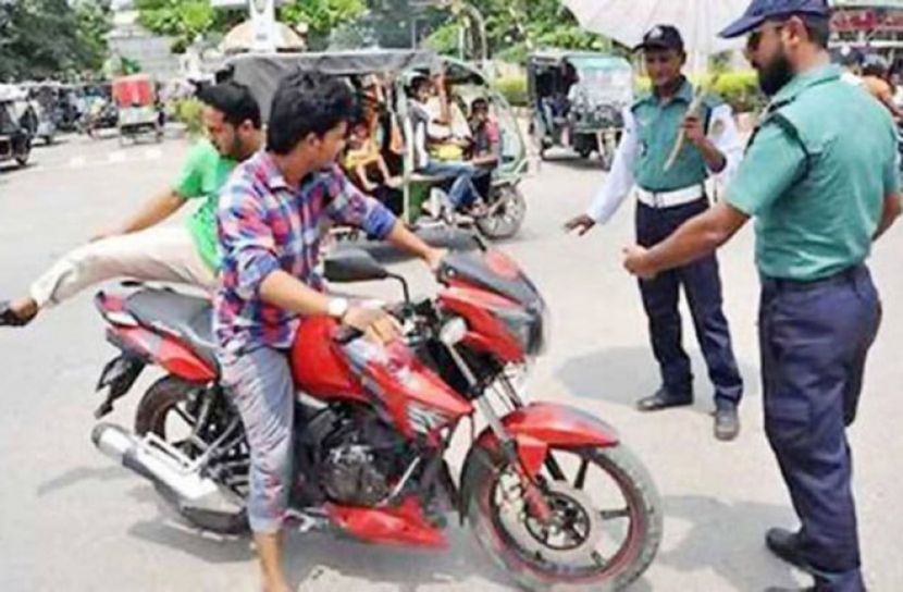 মৌলভীবাজারে উচ্চশব্দে মোটরসাইকেল চালানোর দায়ে আটক ৫