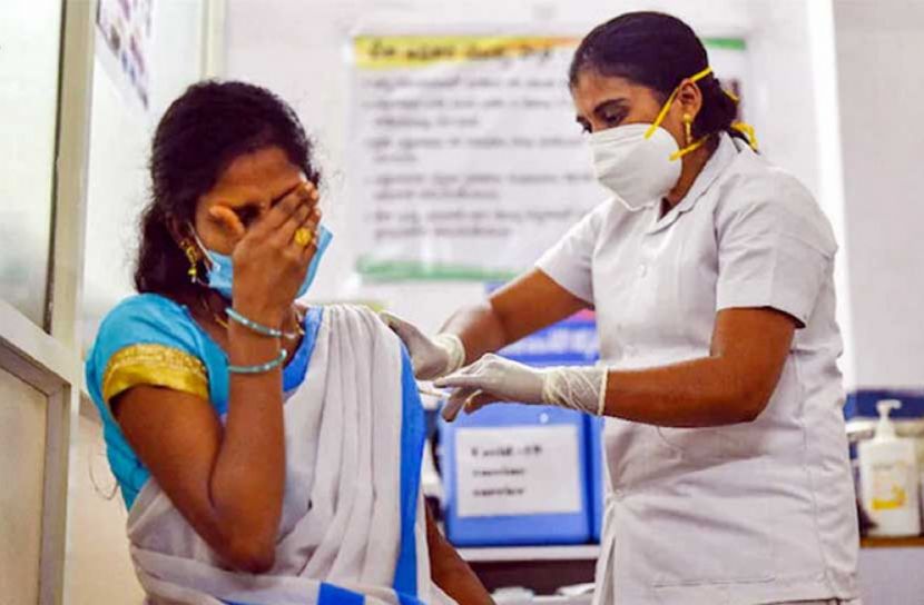 টিকা নেয়ার পর ভারতে স্বাস্থ্যকর্মীর মৃত্যু