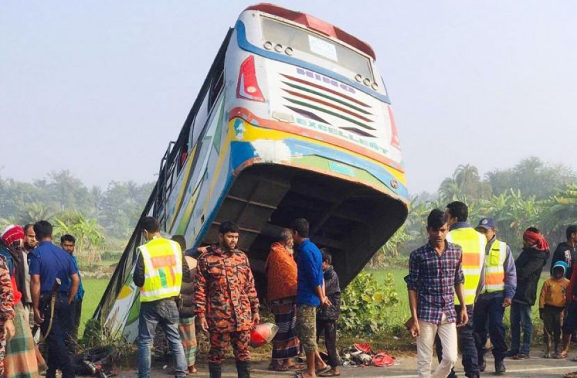 খুলনায় সড়ক দুর্ঘটনায় কলেজ শিক্ষার্থী নিহত 