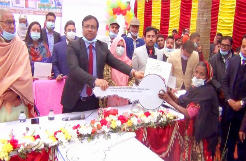 স্বপ্ননীড়ে ঠাঁই পেল গাইবান্ধার নীড়হীন ১০৫ পরিবার