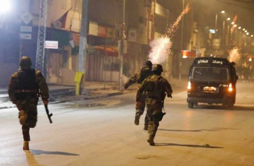 অর্থনৈতিক সংস্কারের দাবিতে উত্তাল তিউনিসিয়া