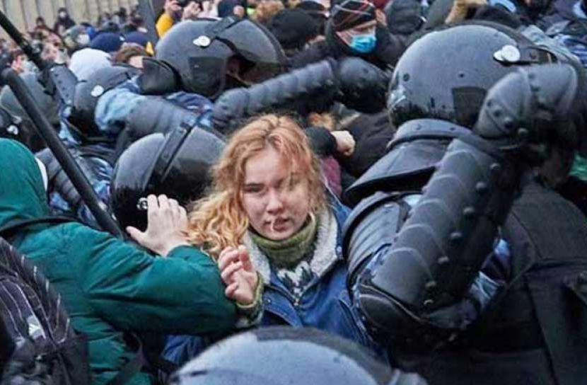 রাশিয়ায় পুতিন বিরোধী বিক্ষোভ, আটক ৩ হাজার