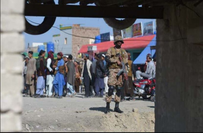 পাকিস্তানে দুই কমান্ডারসহ পাঁচ তালেবান নিহত