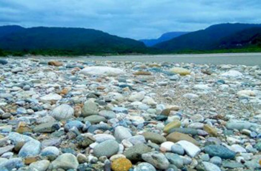 জাফলং-বিছানাকান্দির পাথর কোয়ারির নিষেধাজ্ঞা প্রত্যাহার