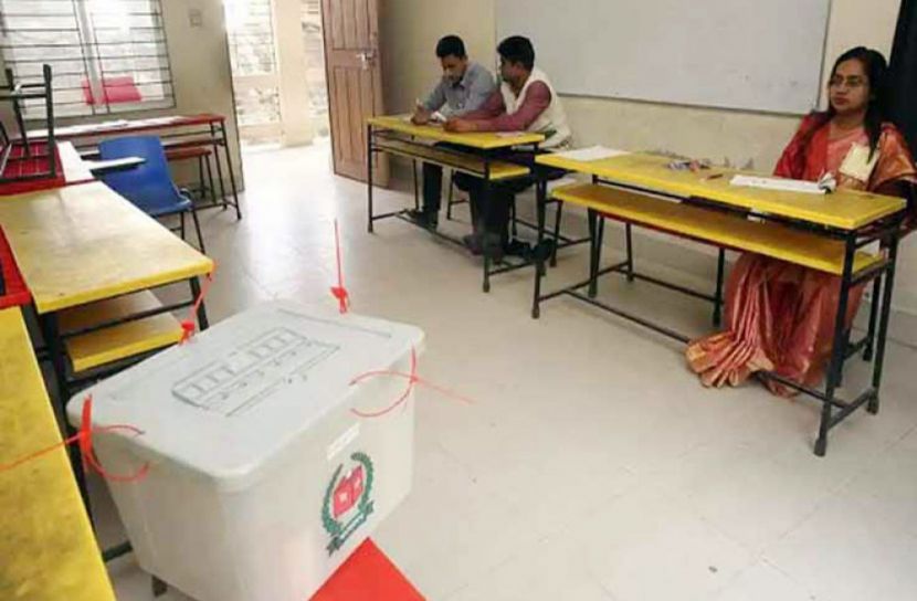 ভোটে টিকে থাকতে ডা. শাহাদাতের দুই এজেন্ট প্যানেল