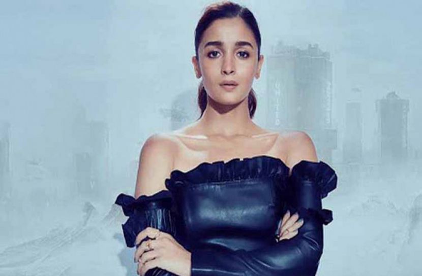 আলিয়া ভাটের ‘ট্রিপল আর’ মুক্তি পাচ্ছে কবে ? 