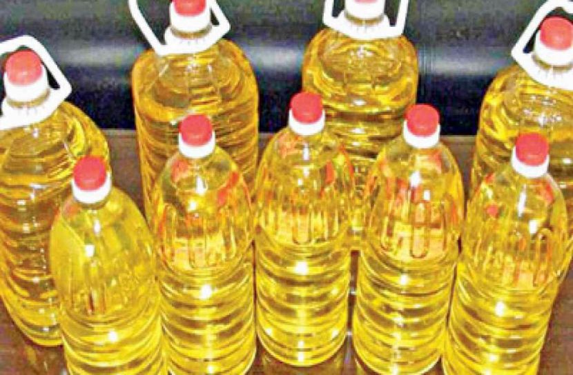 মৌলভীবাজারে ভোজ্য তেলের দাম বৃদ্ধি, বিপাকে নিম্ন আয়ের মানুষ