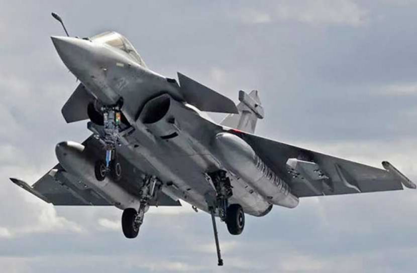 ফ্রান্স থেকে রাফায়েল কিনছে গ্রিস