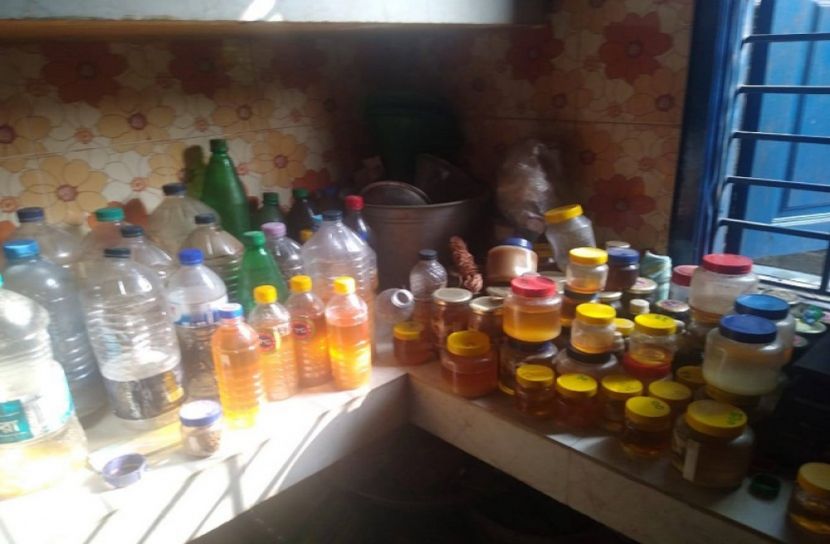 খুলনায় ভেজাল ও নকল মধু তৈরির কারখানার সন্ধান