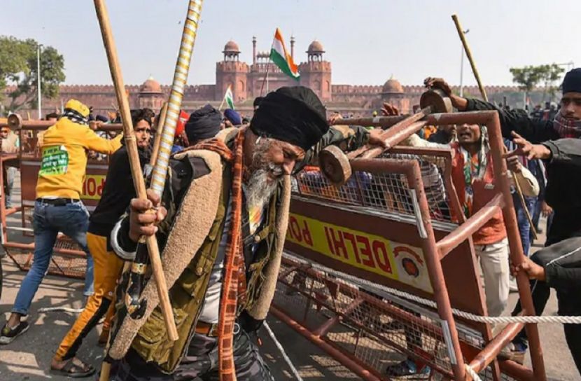 দিল্লিতে ৮৬ পুলিশ আহতের ঘটনায় ১৫ মামলা