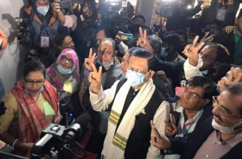 চসিকে বিপুল ভোটে এগিয়ে নৌকা