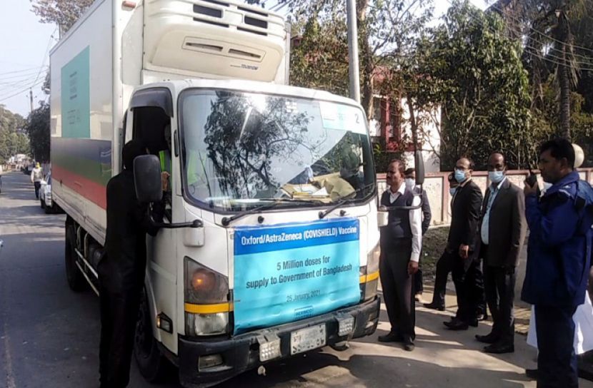 ১২ হাজার ডোজ করোনার ভ্যাকসিন পৌঁছেছে ঝালকাঠিতে