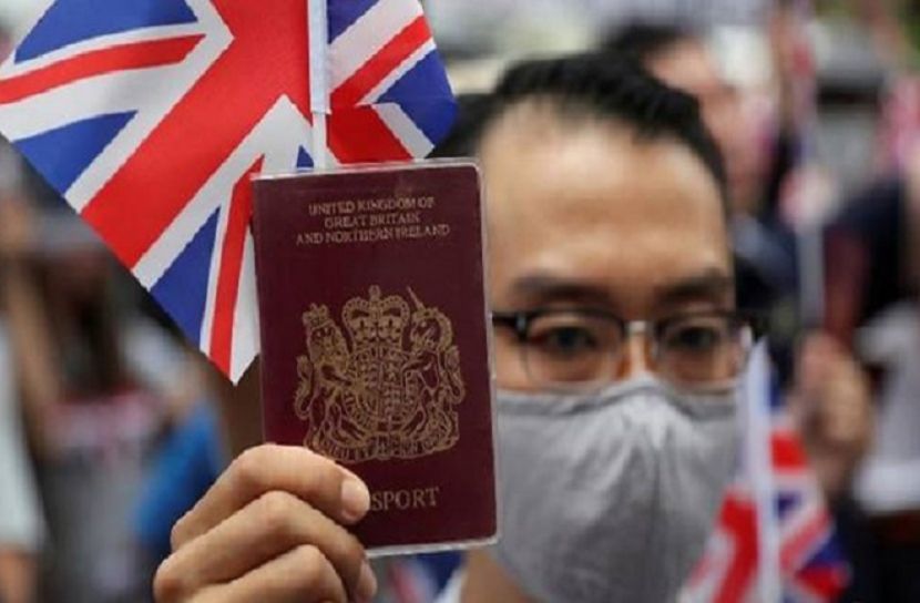 হংকংবাসীর ব্রিটিশ পাসপোর্টের স্বীকৃতি দেবে না চীন