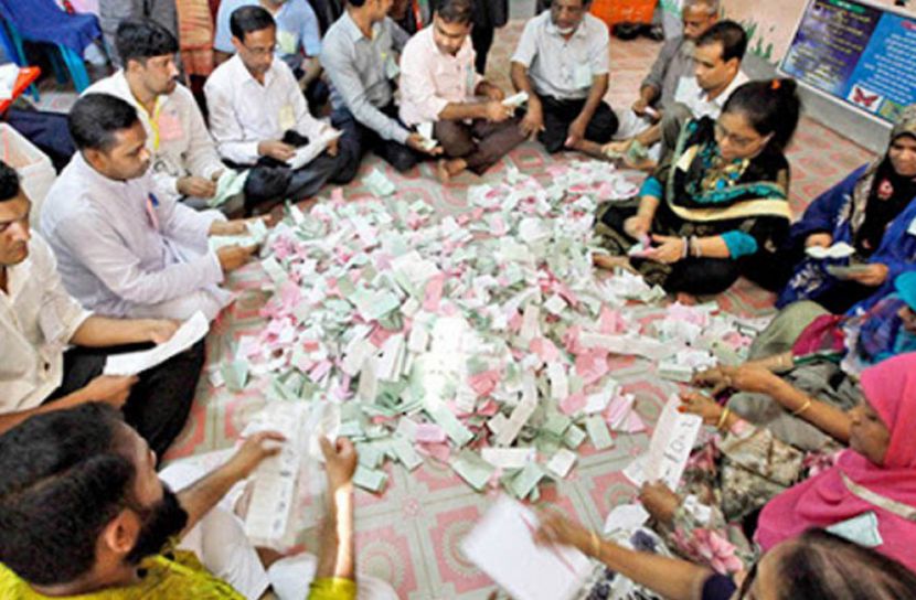 ৬২ পৌরসভায় ভোটগ্রহণ শেষ, চলছে গণনা