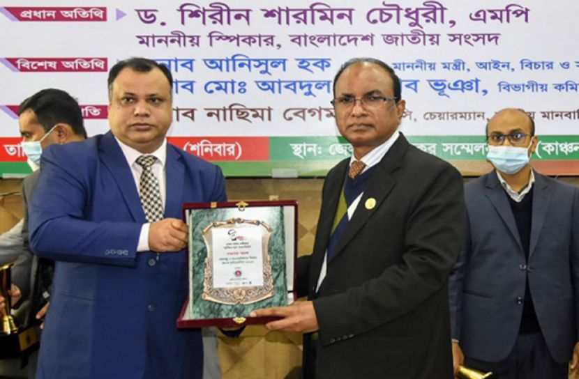 মুজিববর্ষ উদযাপনে পুরস্কৃত হলেন রংপুর বিভাগের ৬ কর্মকর্তা