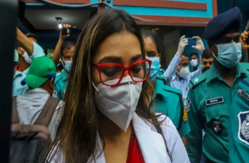 ২ জাতীয় পরিচয়পত্র : সাবরিনার বিষয়ে প্রতিবেদন ৩ মার্চ