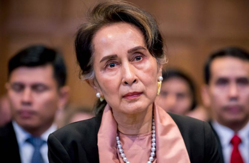 সামরিক উত্থান না মানতে সু চির আহ্বান