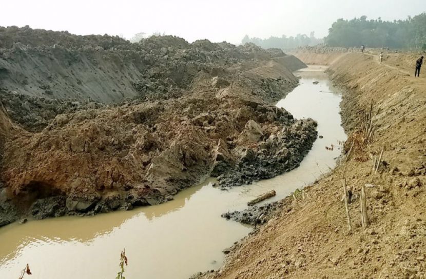 ফানাই নদী খননে বাড়ছে জনদুর্ভোগ, প্রকল্পে অনিয়মের অভিযোগ