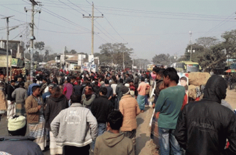 নাটোরে ট্রাকের ধাক্কায় মোটরসাইকেল আরোহী নিহত, মহাসড়ক অবরোধ