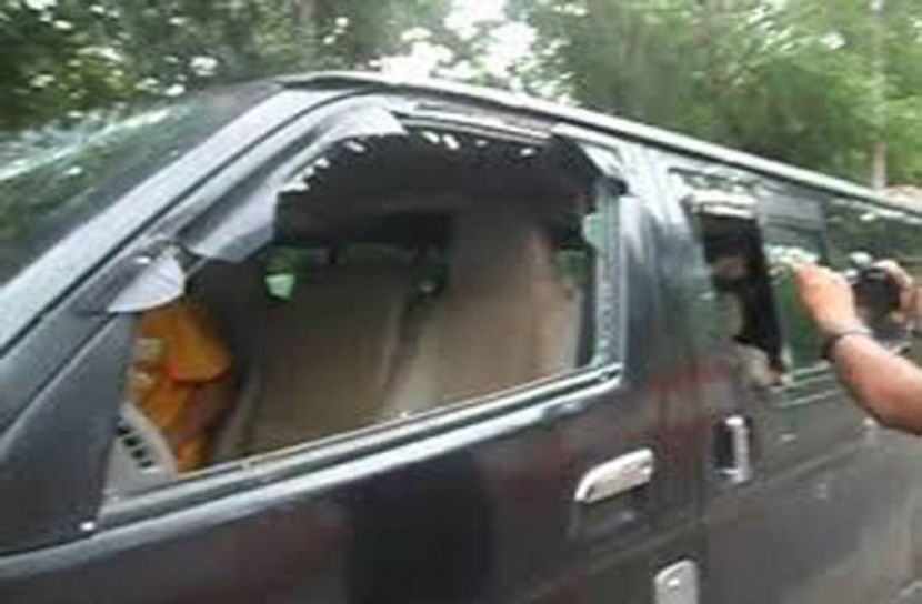 শেখ হাসিনার গাড়ি বহরে হামলা মামলায় বিভিন্ন মেয়াদে সাজা 