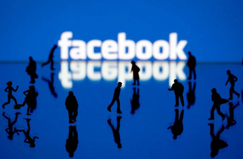 হঠাৎ বন্ধ হচ্ছে ফেসবুকের বহু গ্রুপ