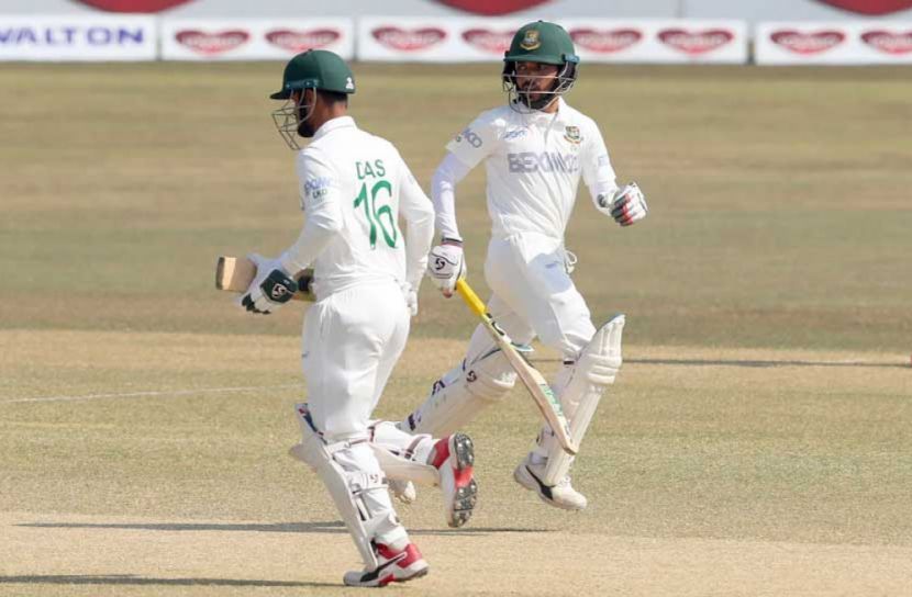 ওয়েস্ট ইন্ডিজের লক্ষ্য ৩৯৫ রান