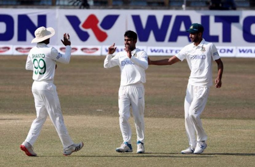 মিরাজে কাঁপছে ওয়েস্ট ইন্ডিজ