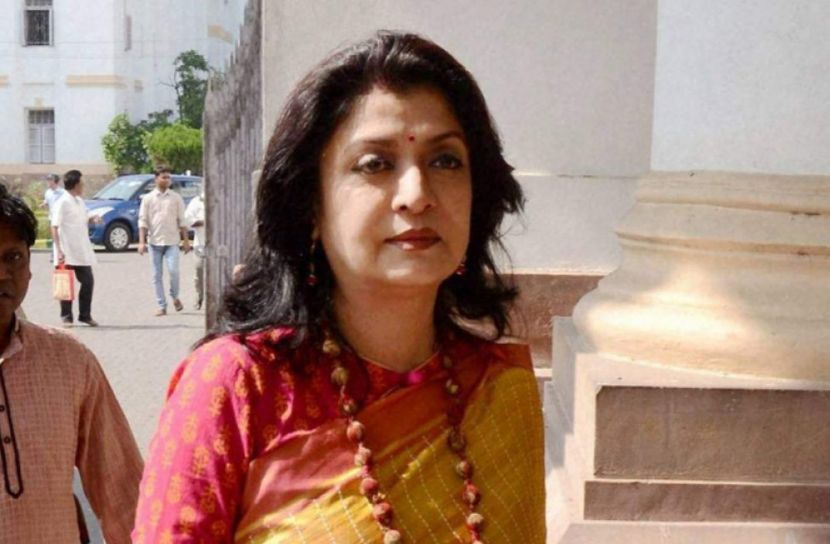 বন্ধুর নামে দেবশ্রীর মামলা