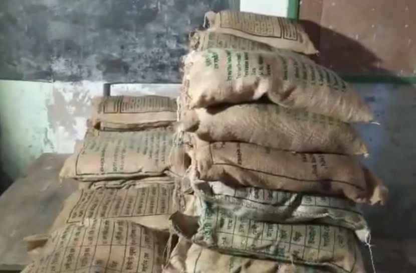 ভোলায় প্রধানমন্ত্রীর উপহার সামগ্রী জব্দ