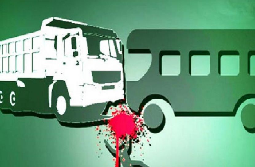 সিরাজগঞ্জে সড়ক দুর্ঘটনায় দুই সন্তানসহ শিক্ষিকার মৃত্যু