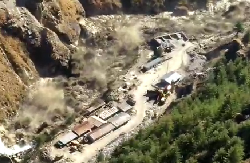 উত্তরাখণ্ডে হিমবাহ ধস, বহু মৃত্যুর শঙ্কা