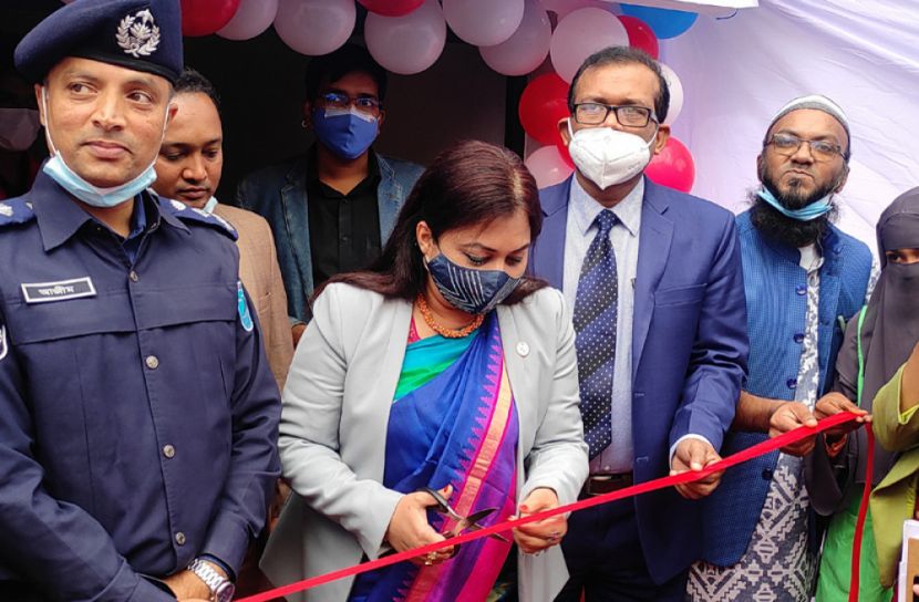 নরসিংদীতে করোনা ভ্যাকসিন কার্যক্রম উদ্বোধন