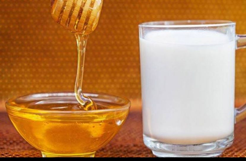 মধু-দুধ একসঙ্গে খেলে যা হয়