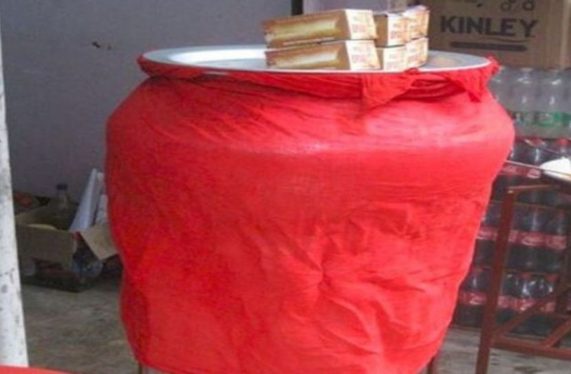 বিরিয়ানির হাঁড়িতে লাল কাপড় কেন থাকে?