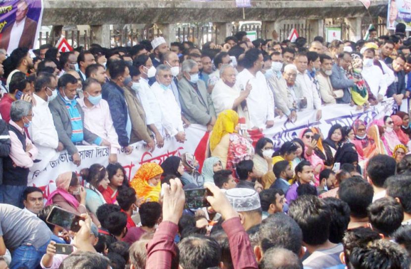 আল-জাজিরার প্রতিবেদন মিথ্যা প্রমাণ করলে সমর্থন দেব: আব্বাস