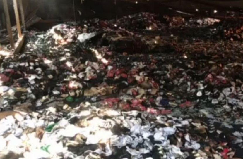 আগুনে পুড়লো ৫ লাখ টুপি, ৫২ হাজার জায়নামাজ