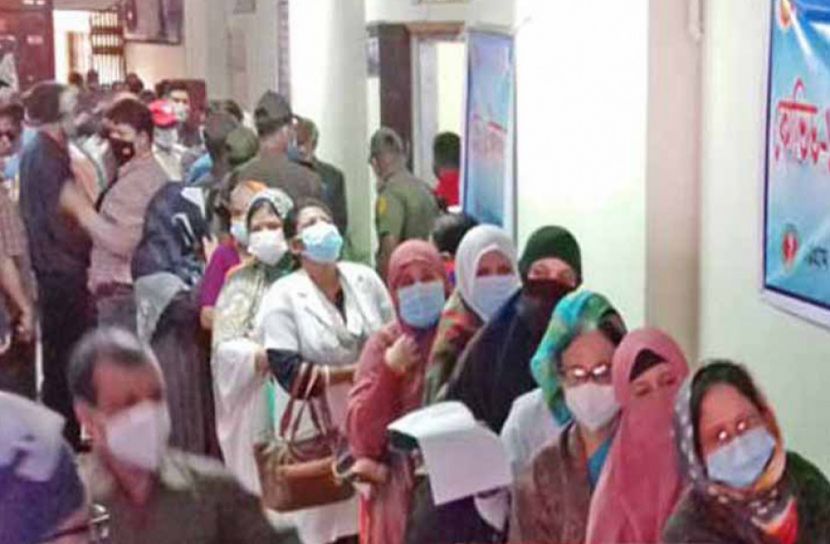 চট্টগ্রামে টিকায় আগ্রহ বাড়ছে, নিবন্ধন ৩২ হাজার 