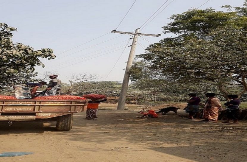 অন্ধকারের অভিশাপ থেকে আলোর পথে দুর্গম চরাঞ্চল