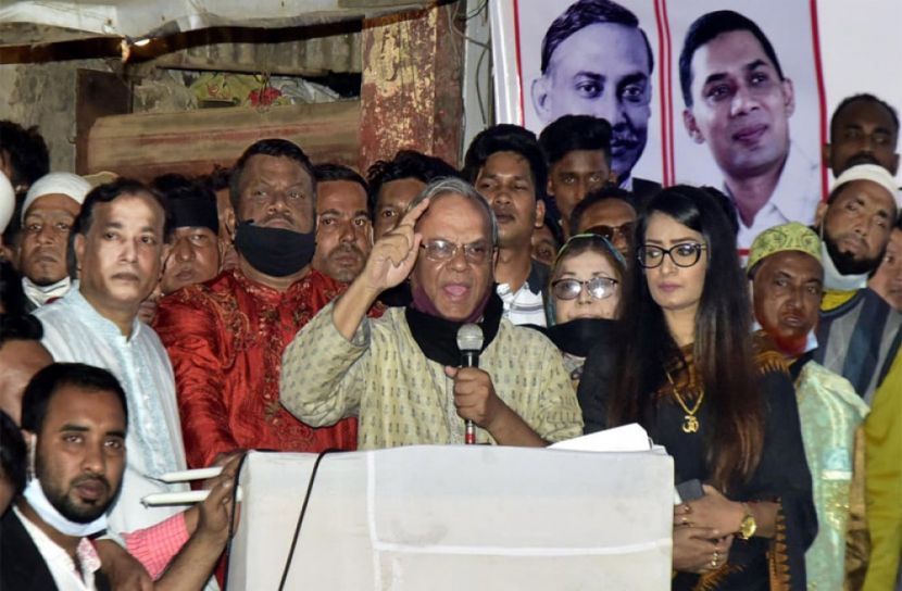 মশাল মিছিলে পুলিশি হামলার অভিযোগ বিএনপির 