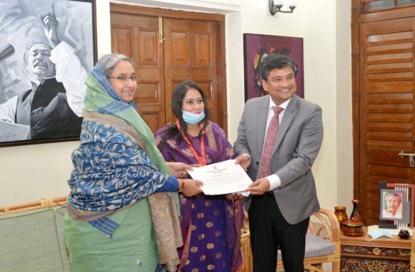 ৩০ শিক্ষার্থী পেল ভাইস চ্যান্সেলরস এওয়ার্ড