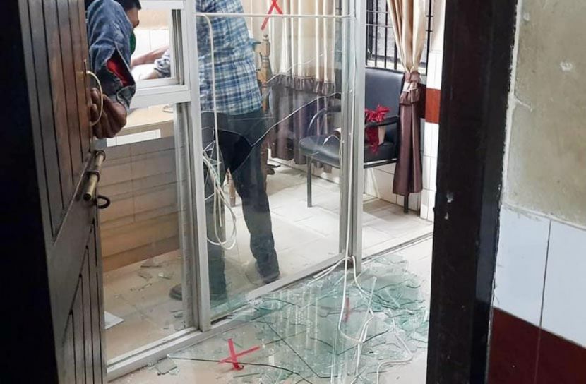 রোগী মৃত্যুর জেরে হাসপাতালে স্বজনদের হামলা-ভাঙচুর