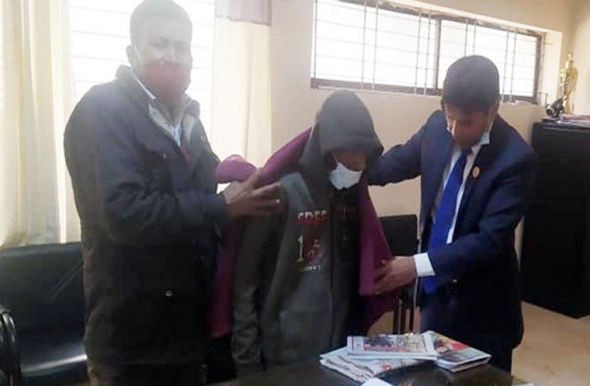 পাল্টে যেতে বসেছে অসহায় শিক্ষকের জীবনধারা