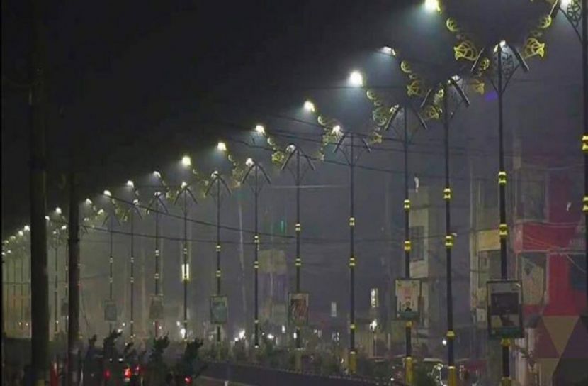 রাজশাহী মহানগরীতে দৃষ্টিনন্দন  আলোকোজ্জ্বল সড়কবাতি