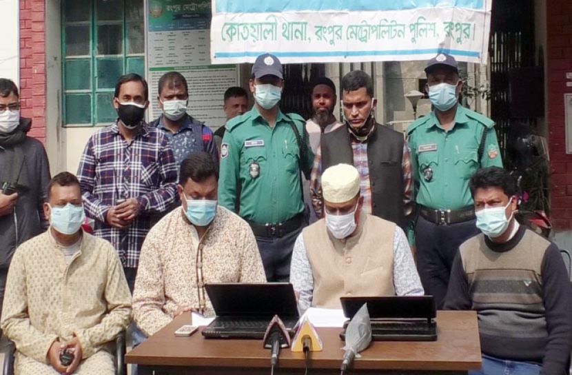 রংপুরে চোরাই মালামালসহ গ্রেফতার ৯