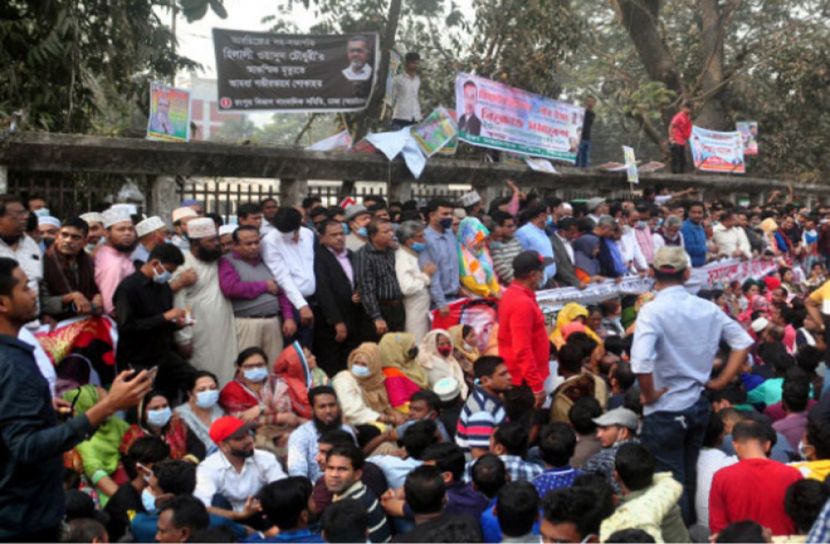 বিএনপির স্লোগানে উত্তপ্ত প্রেসক্লাব, অতিরিক্ত পুলিশ মোতায়েন 