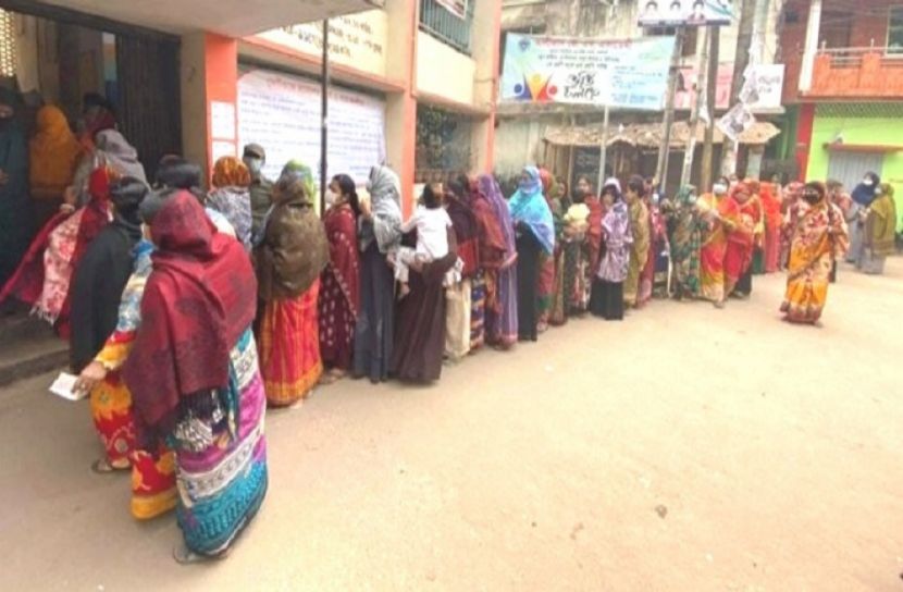 নরসিংদীতে বিপুল সংখ্যক আইনশৃঙ্খলা বাহিনী