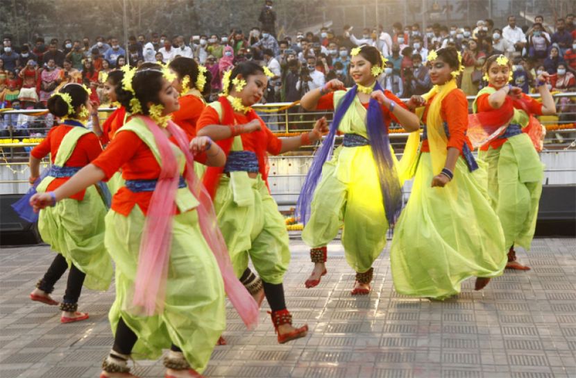 বসন্ত ও ভালোবাসার যুগলবন্দী