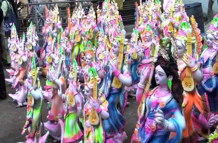 টাঙ্গাইলে সরস্বতী প্রতিমা মেলা